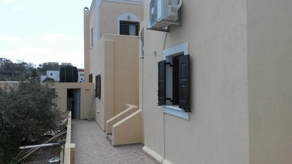 קרטראדוס Vazeos Apartments מראה חיצוני תמונה